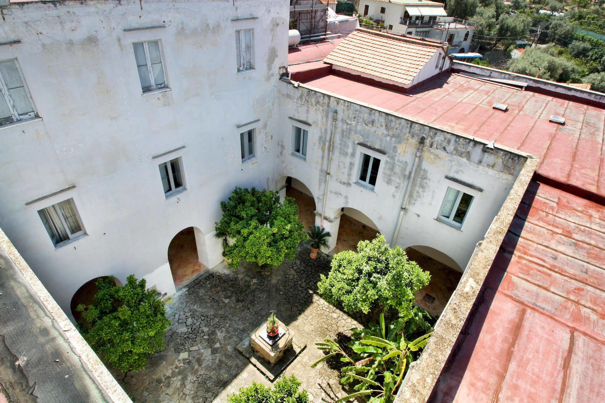 Bed and Breakfast San Francesco Relais Масса-Лубренсе Экстерьер фото